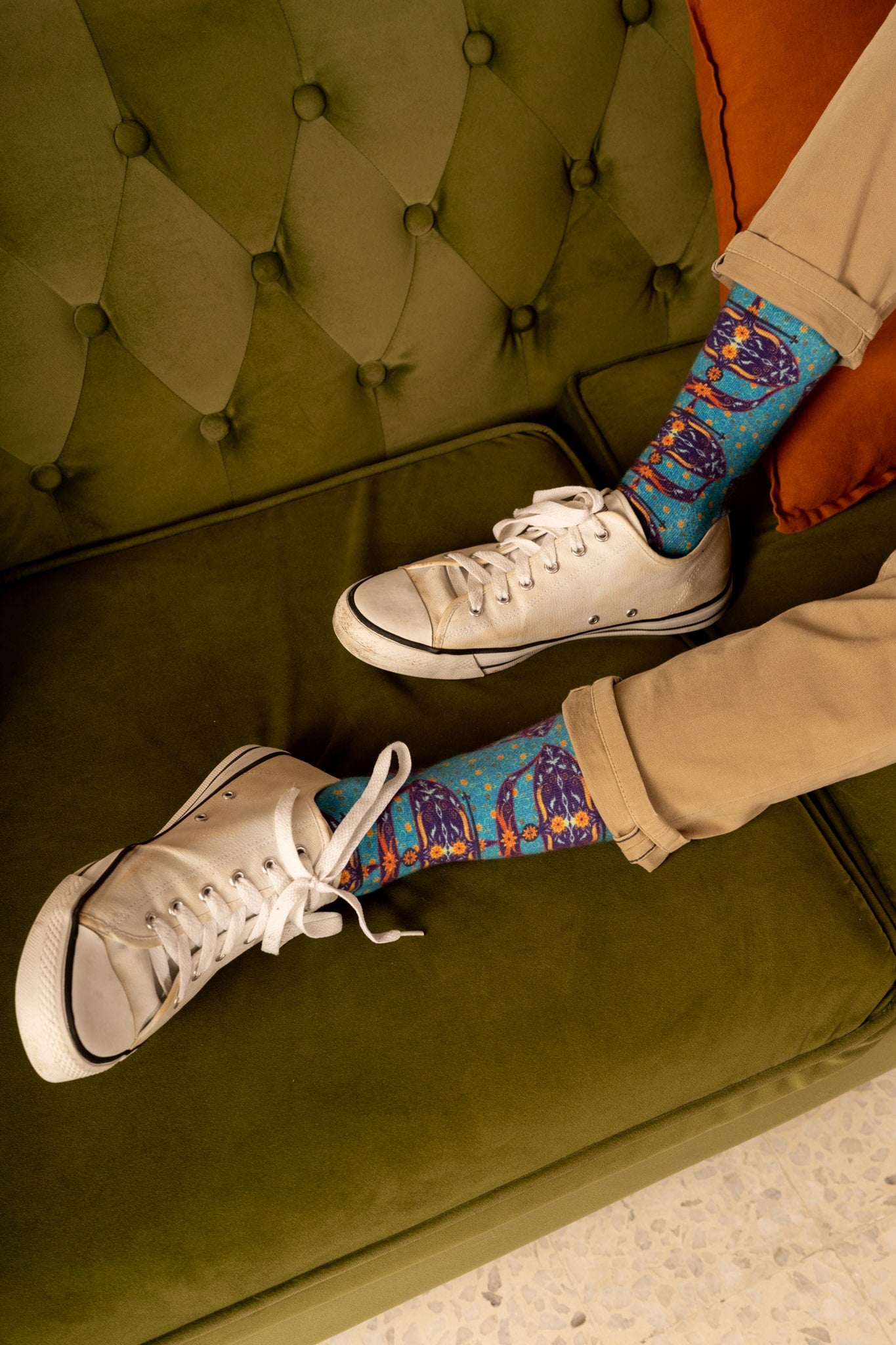 Pacific Blue Moon Kite Patterned Cotton Crew Socks | Bulan