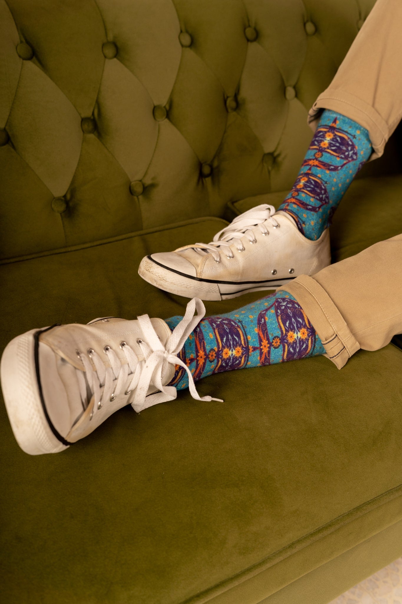 Pacific Blue Moon Kite Patterned Cotton Crew Socks | Bulan