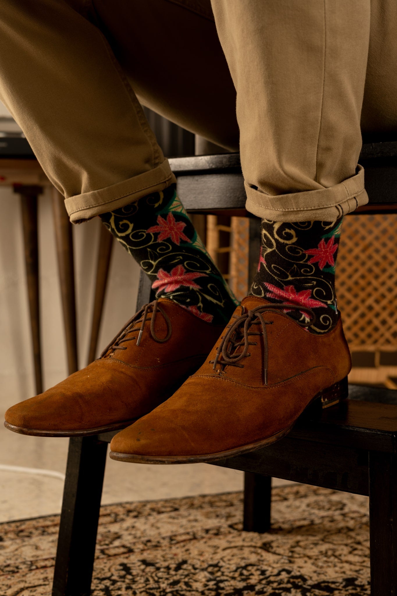 Phthalo Green Floral Batik Patterned Cotton Crew Socks | Cendana