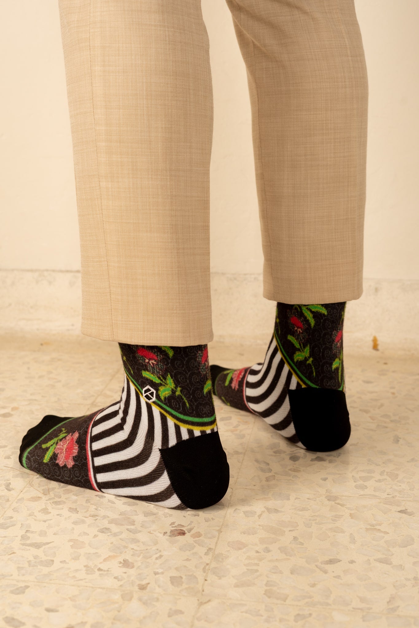 Black & White Floral Batik Patterned Cotton Crew Socks | Dewa