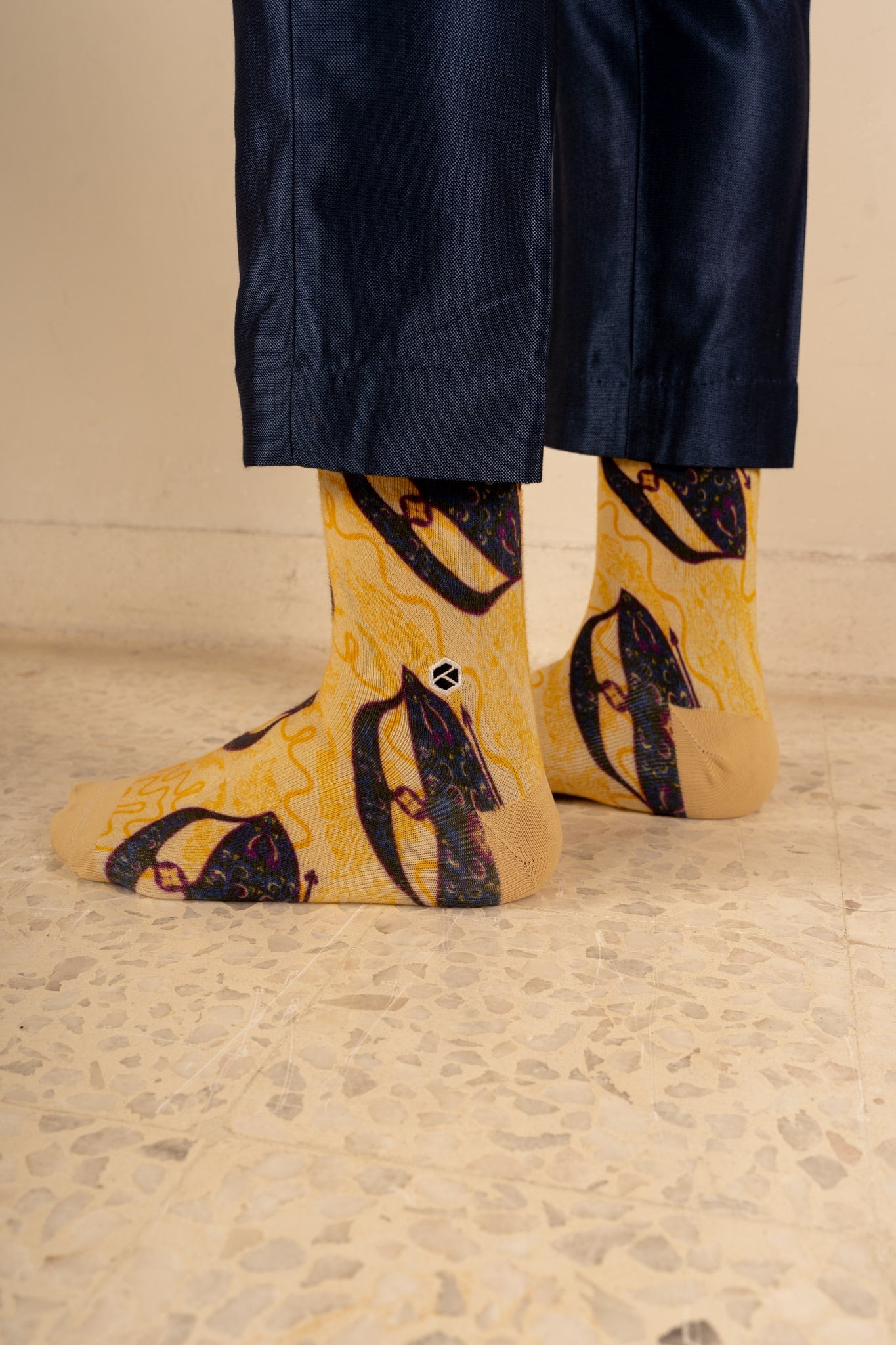 Champagne Yellow Moon Kite Patterned Cotton Crew Socks | Suria