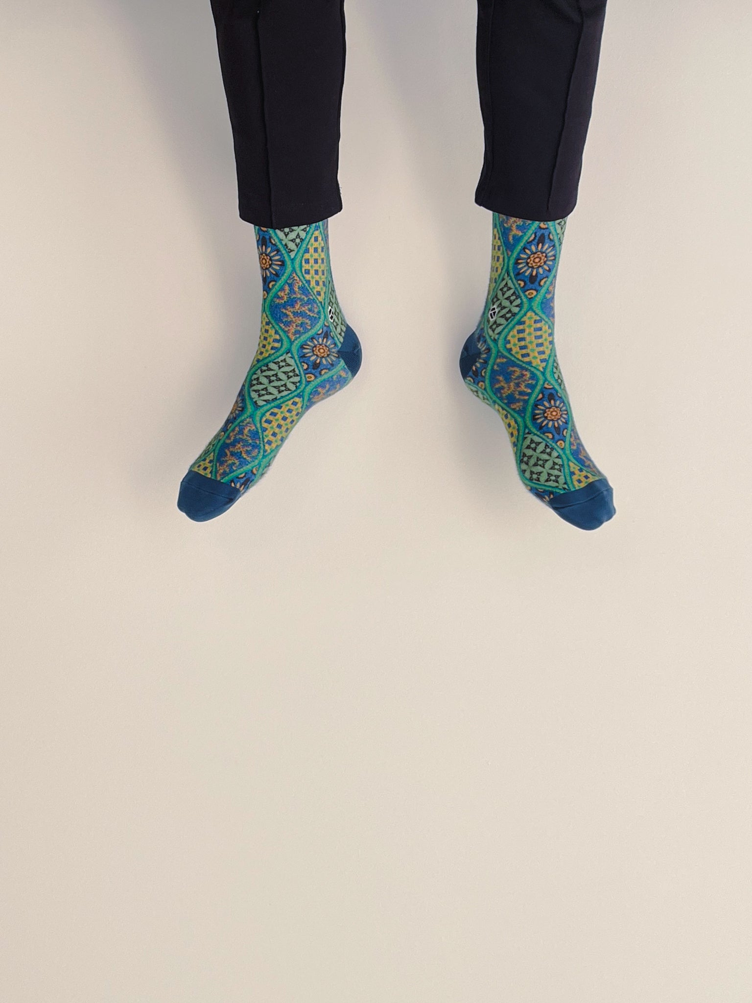 Dark Spring Green Batik Patterned Cotton Crew Socks | Ceplok II