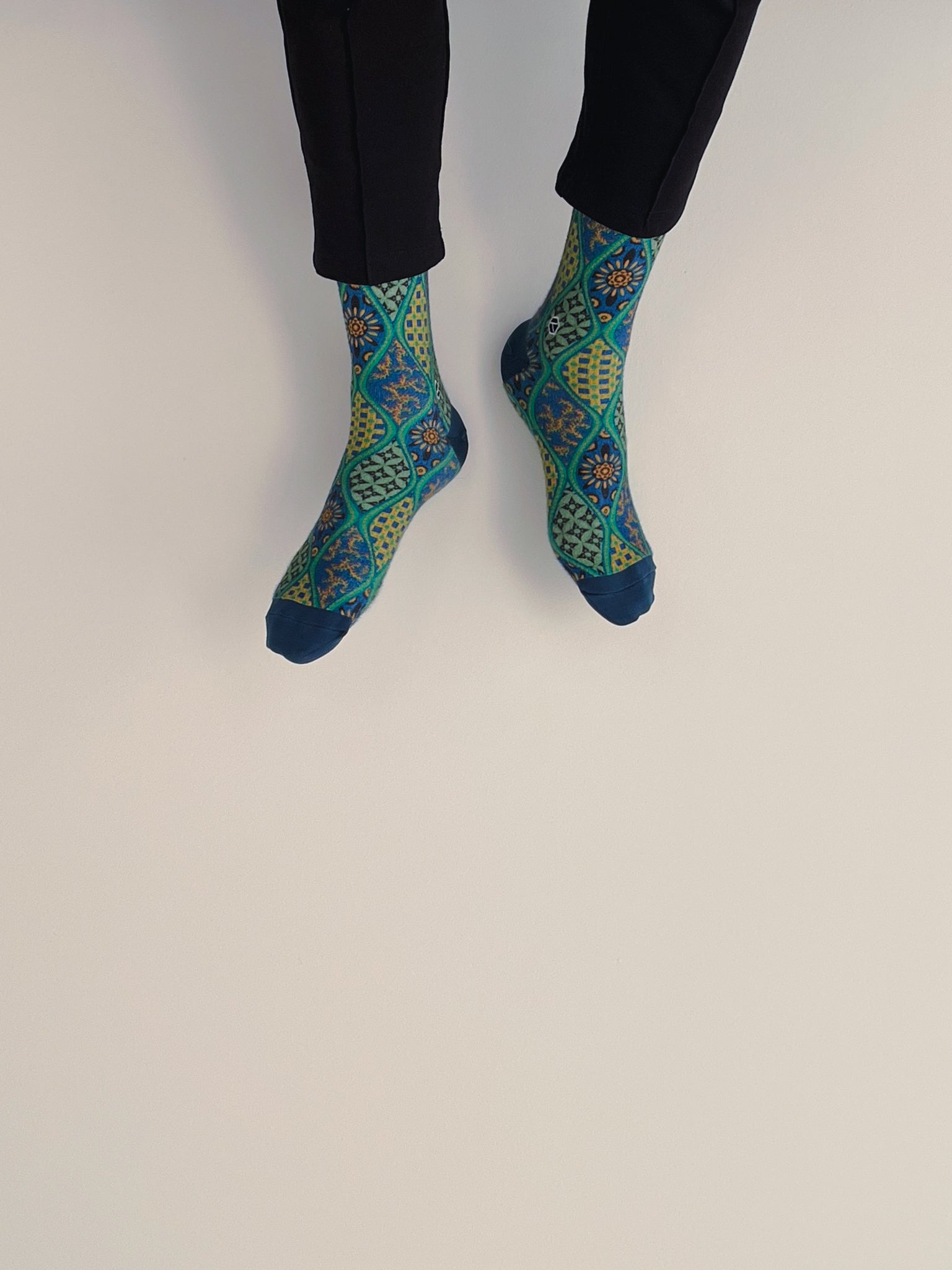 Dark Spring Green Batik Patterned Cotton Crew Socks | Ceplok II