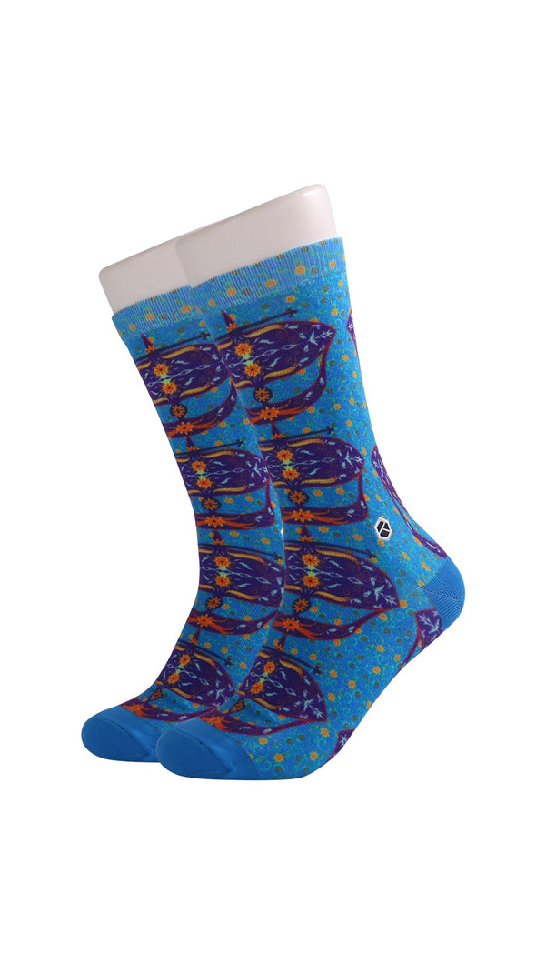 Pacific Blue Moon Kite Patterned Cotton Crew Socks | Bulan