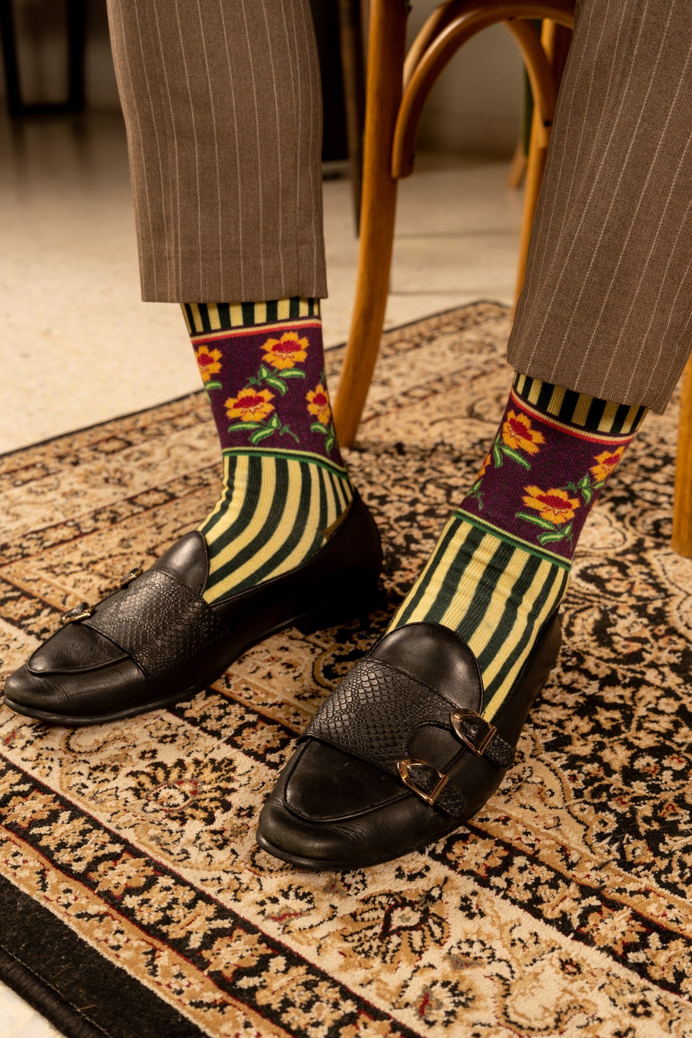 Olive Green Batik Patterned Cotton Crew Socks | Dewi