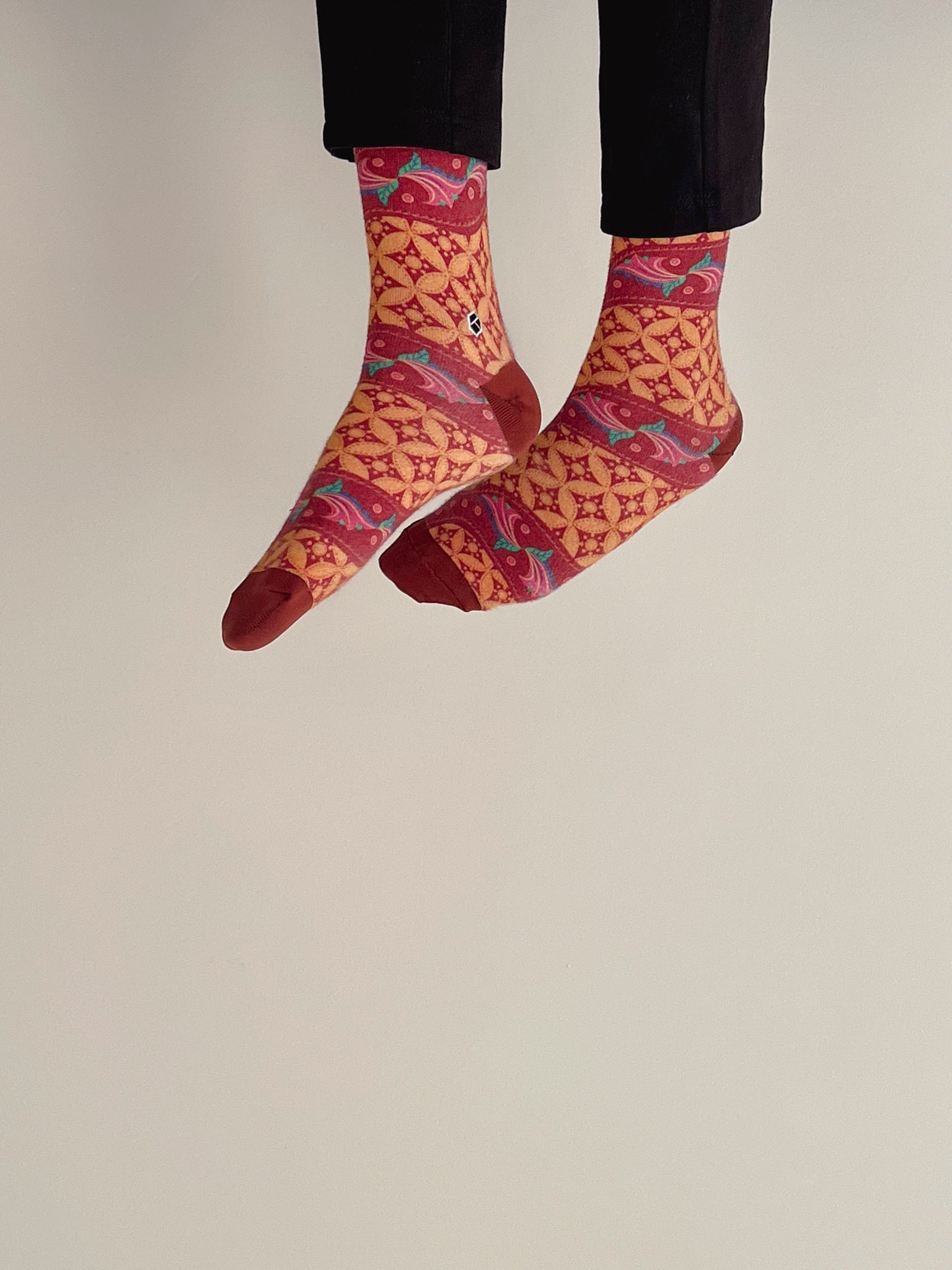 Persian Orange Batik Patterned Cotton Crew Socks | Lereng Barat II